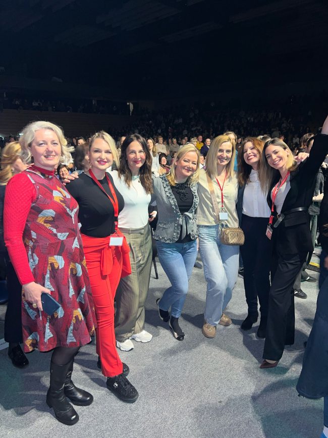 25a7303d-8b6e-4596-b1a1-a8700e87f0f1