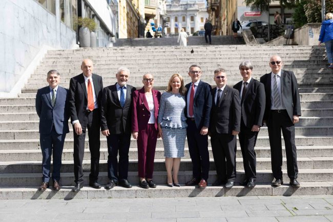 SDP potpisivanje ugovora-97